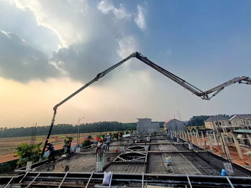 Cục kê bê tông và thép chân chó: Vai trò then chốt trong kết cấu sàn nhà phố