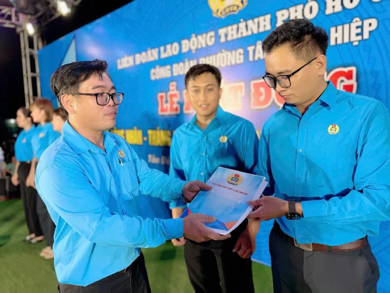 Tham gia lễ phát động Tháng Công nhân và Tháng hành động về ATVSLĐ năm 2026