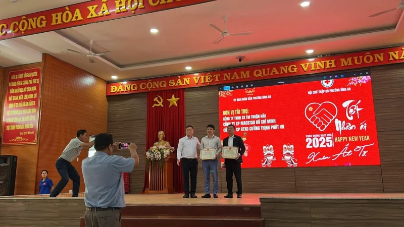 Đồng hành cùng UBND phường Bình An tổ chức trao quà Tết cho các gia đình khó khăn