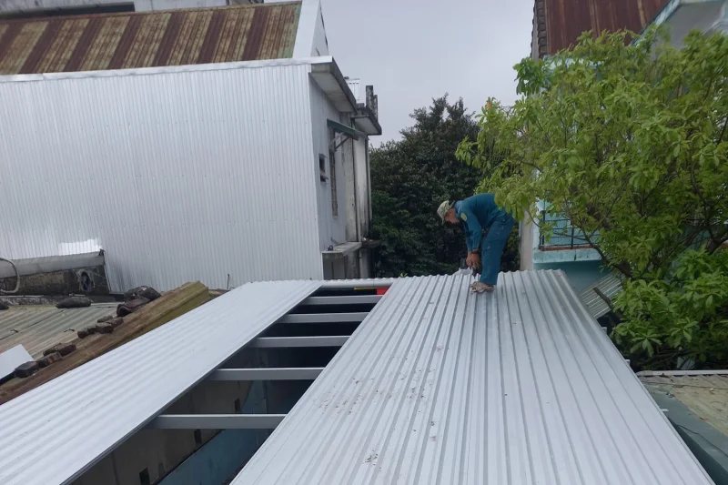 Dịch Vụ Thay Mái Tôn Chuyên Nghiệp, Uy Tín Tại Bình Dương