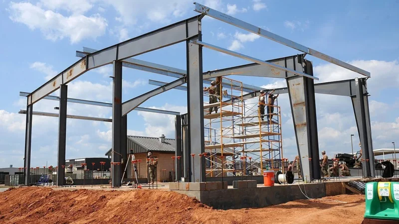 Tiêu chuẩn an toàn nhà xưởng khung thép: Cập nhật mới nhất 2026