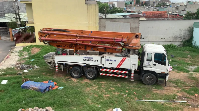 Đổ sàn tầng 1 công trình nhà phố 3 tầng tại Tân Bình Dĩ An Bình Dương