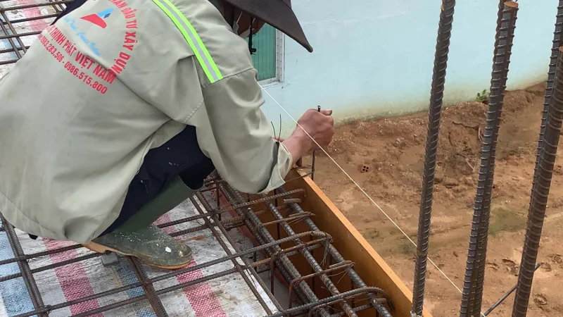 Đổ sàn tầng 1 công trình nhà phố 3 tầng tại Tân Bình Dĩ An Bình Dương
