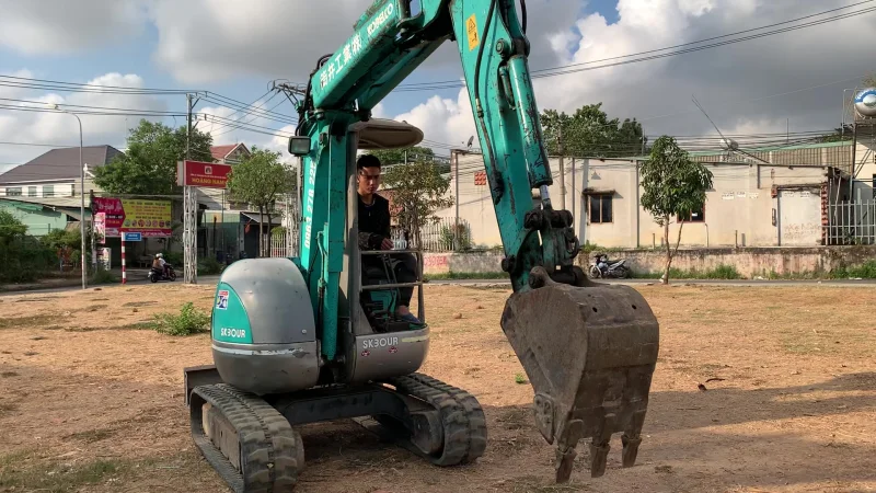 Động thổ khởi công và làm móng công trình nhà phố 3 tầng tại Tân Bình Dĩ An Bình Dương