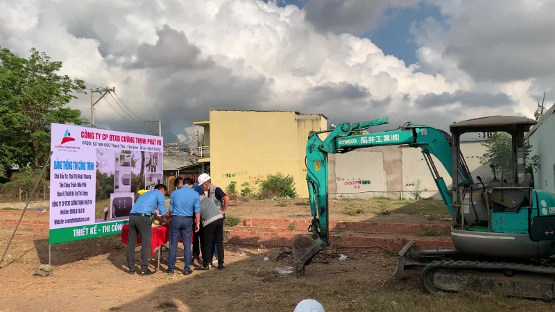 Động thổ khởi công và làm móng công trình nhà phố 3 tầng tại Tân Bình Dĩ An Bình Dương