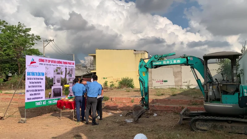 Động thổ khởi công và làm móng công trình nhà phố 3 tầng tại Tân Bình Dĩ An Bình Dương