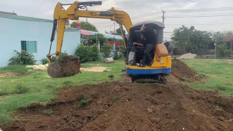 Động thổ khởi công và làm móng công trình nhà phố 3 tầng tại Tân Bình Dĩ An Bình Dương
