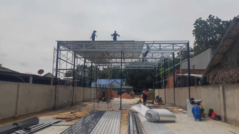 Tiến độ thi công thi công nhà xưởng khung thép mái tôn tại Phú Giáo Bình Dương