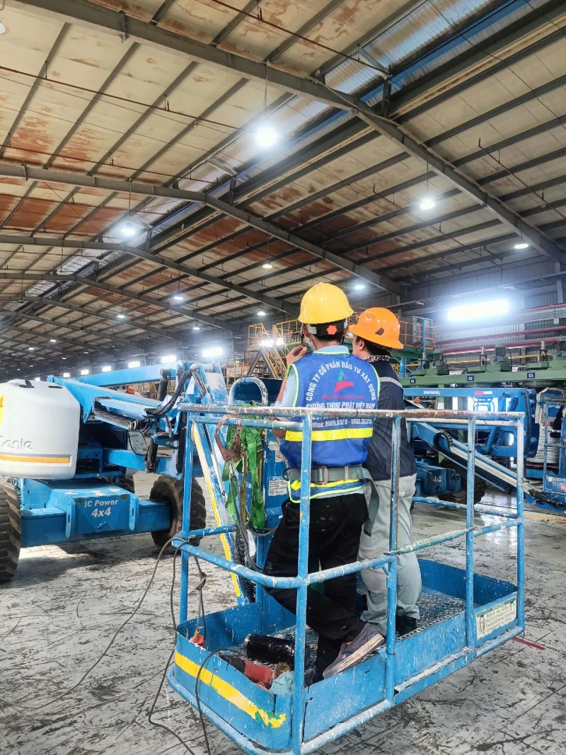 Thi công sơn mái và cải tạo nhà xưởng DSR Vina tại KCN Mỹ Phước 3