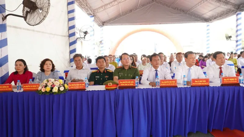 Khánh thành công trình hạ tầng giao thông phường Đông Hoà
