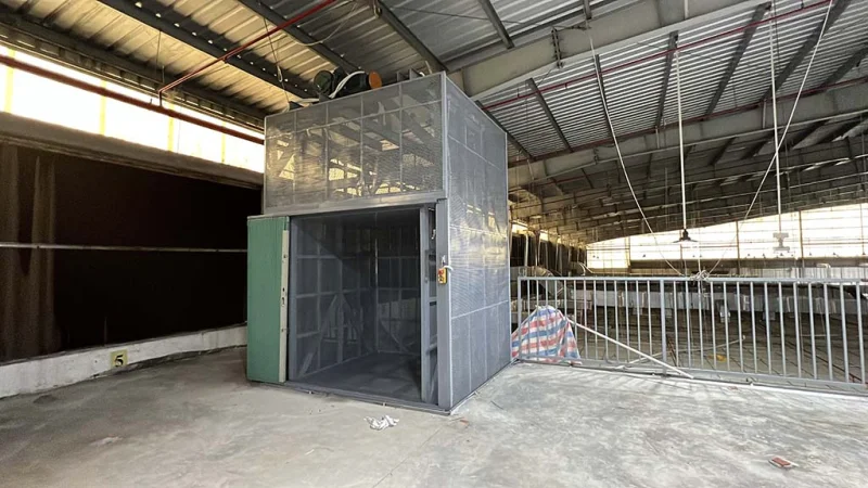 Thiết kế nhà xưởng nhiều tầng: Cách tối ưu vị trí đặt thang máy tải hàng
